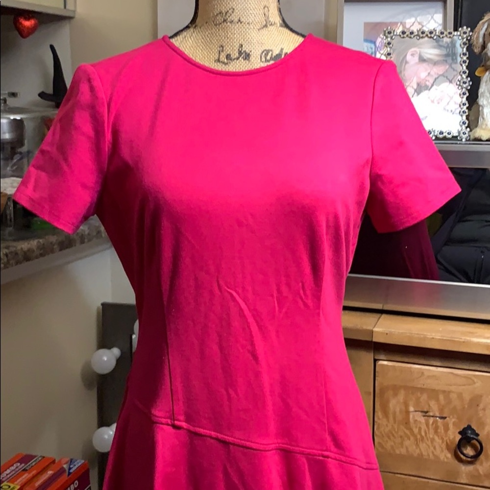 Brand New Magenta Eliza J Dress 👗🛍